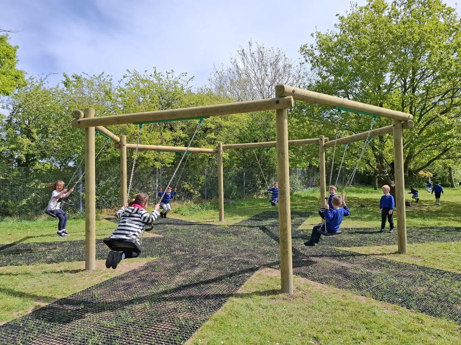 The Big Swing Build. The Gattons Infant School